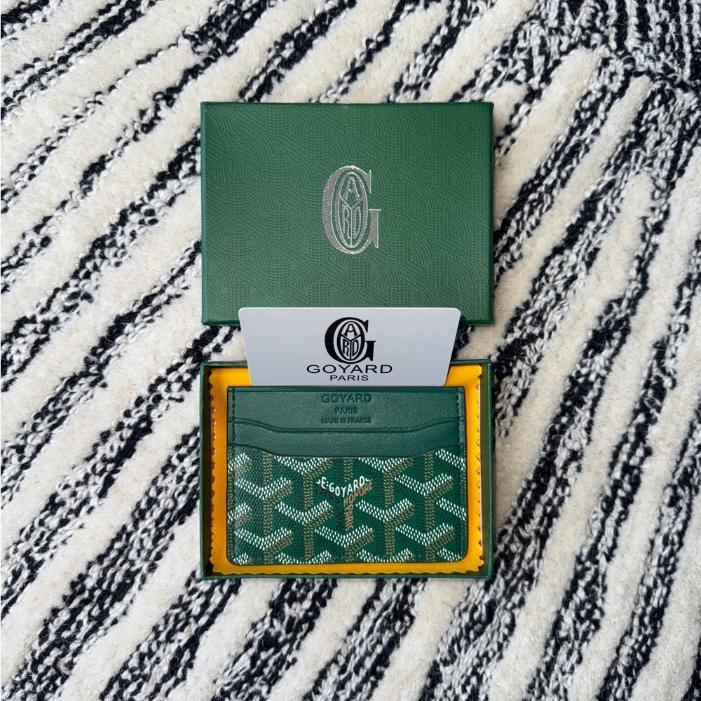 Luxury Green Card Holder